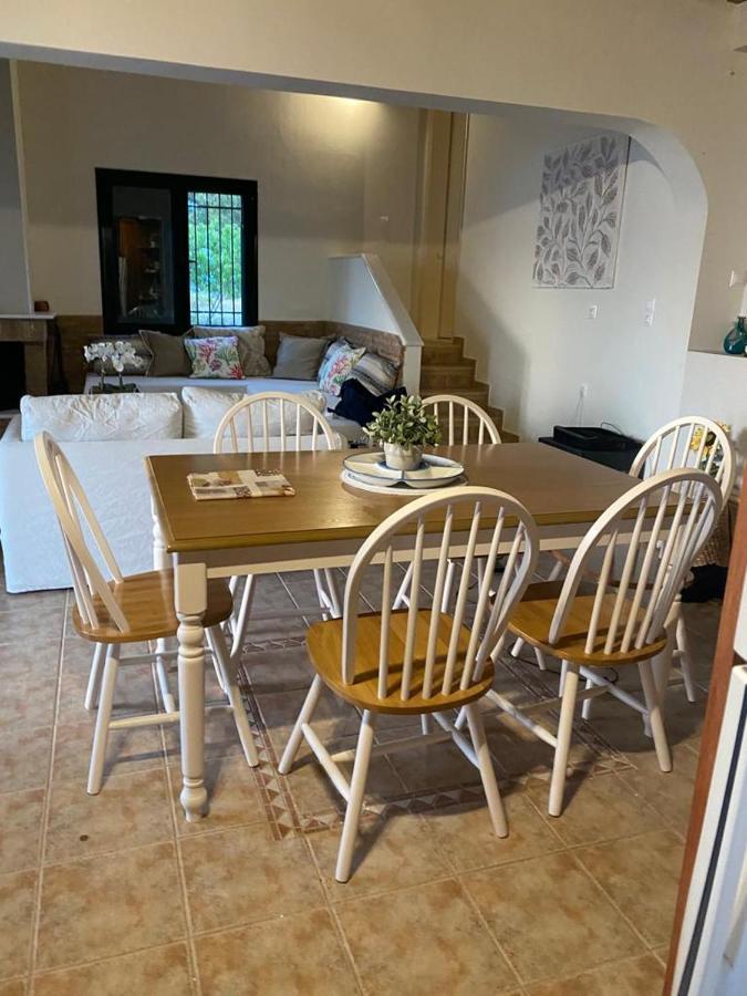 Villa Skyfall Kalamítsi エクステリア 写真